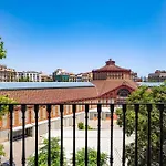 Aspasios Market Balconies Barcelona