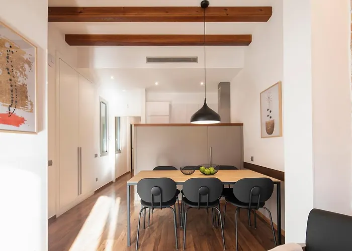 شقة Aspasios Market Balconies
