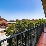 アパート Aspasios Market Balconies *