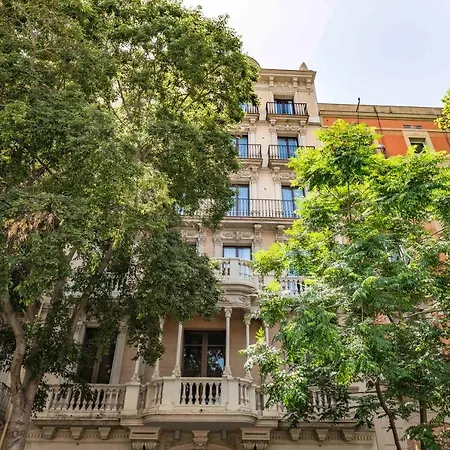 Aspasios Market Balconies 公寓